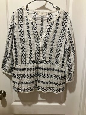 LOFT White Tunic with Black Floral Stripe Embroidery
